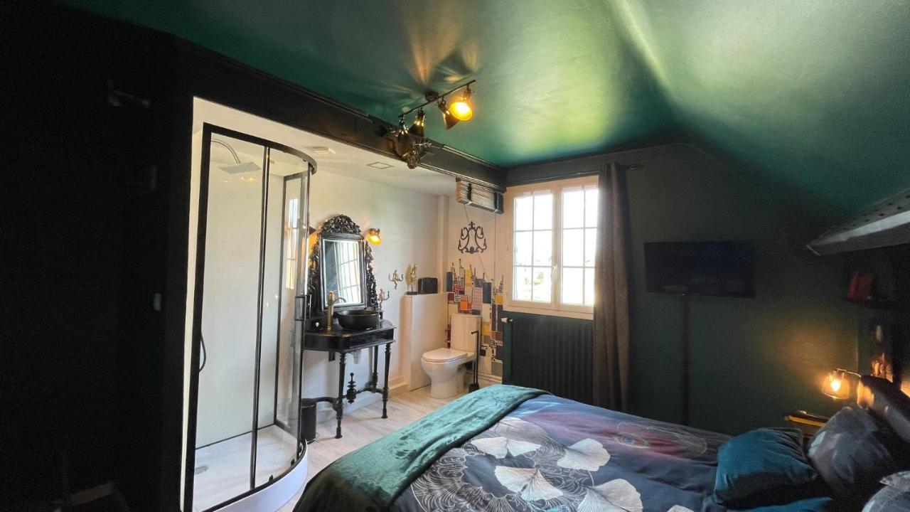 Les Nuits Victoriennes Bed & Breakfast Saint-Germain-du-Corbeis Luaran gambar