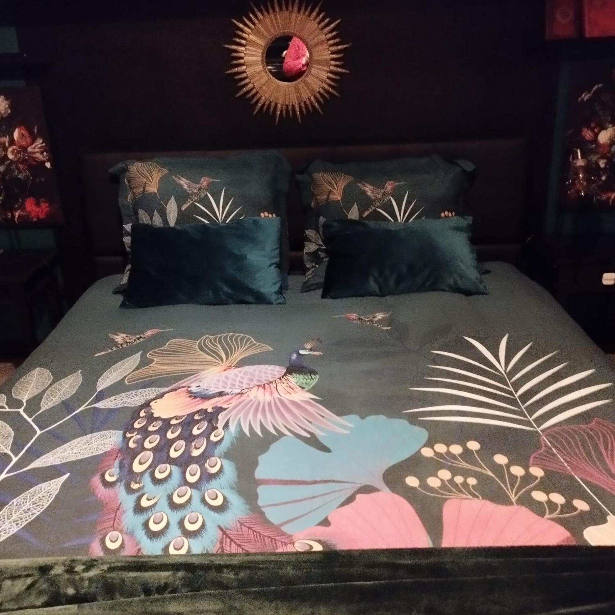 Les Nuits Victoriennes Bed & Breakfast Saint-Germain-du-Corbeis Bilik gambar